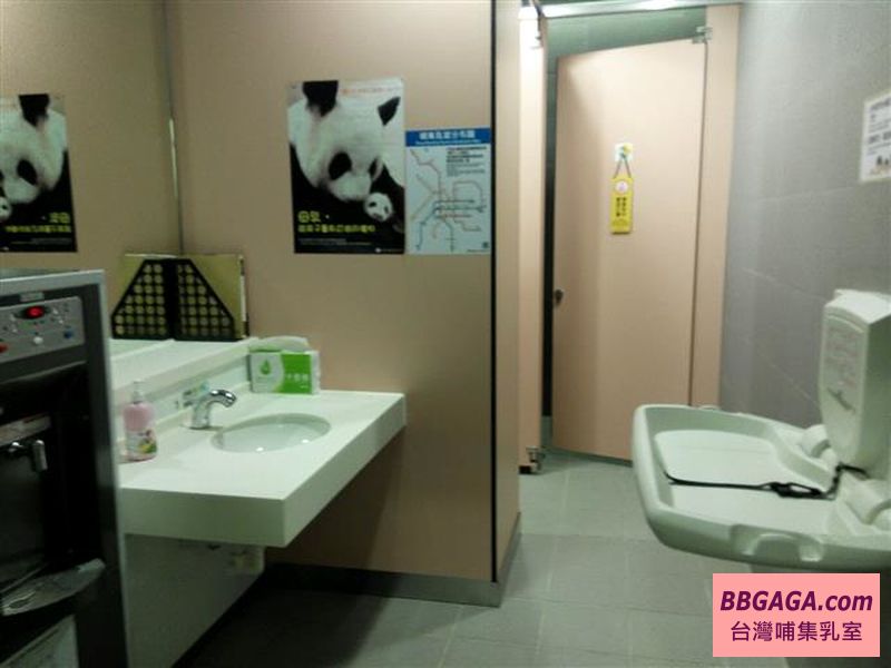 捷運松江南京站